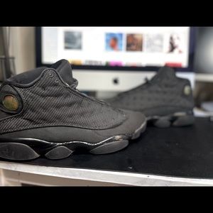 Air Jordan 13 black cat
